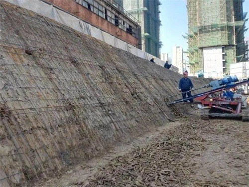 共和建筑边坡支护